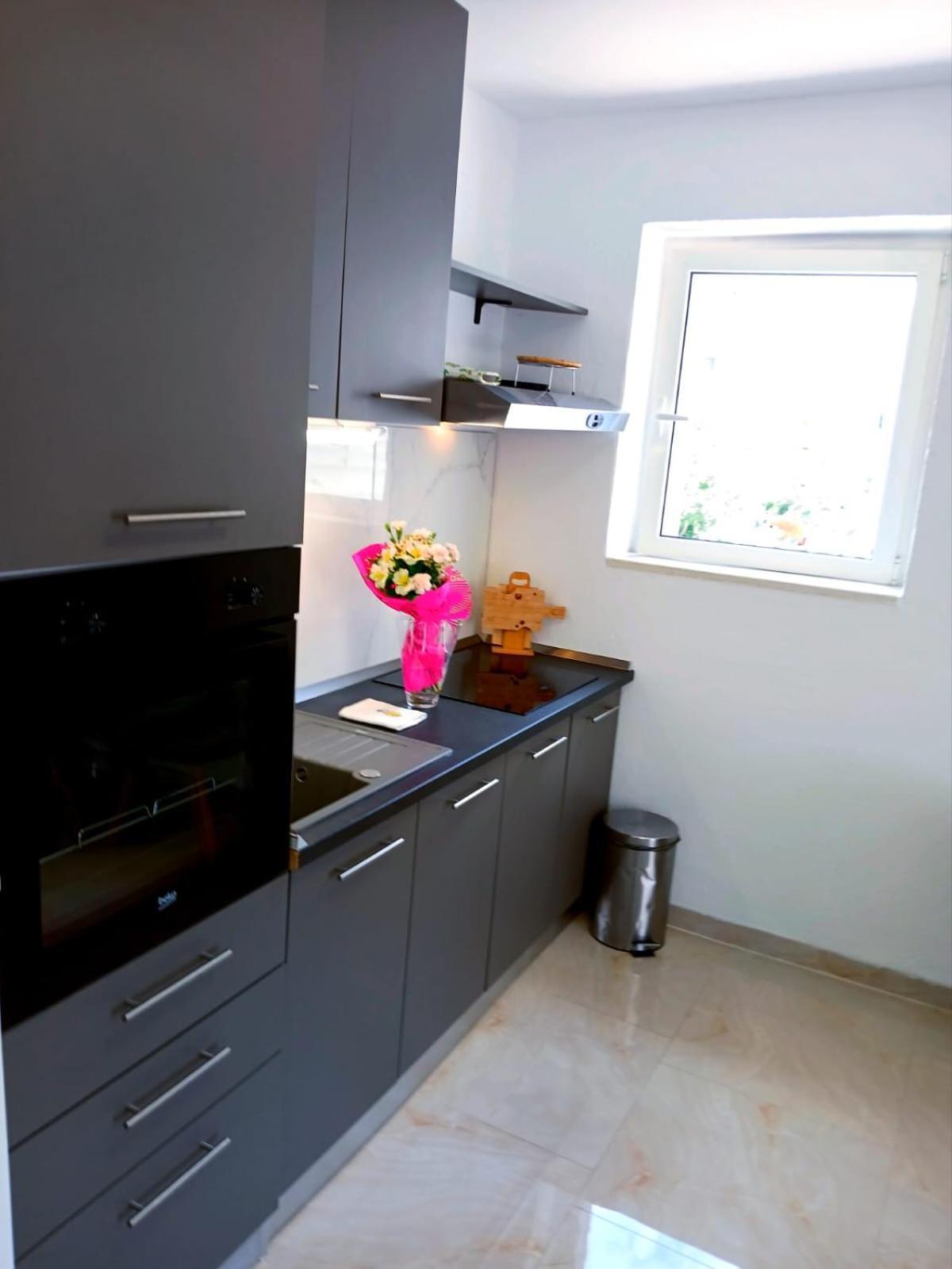 Apartmani Kike Makarska Exterior foto